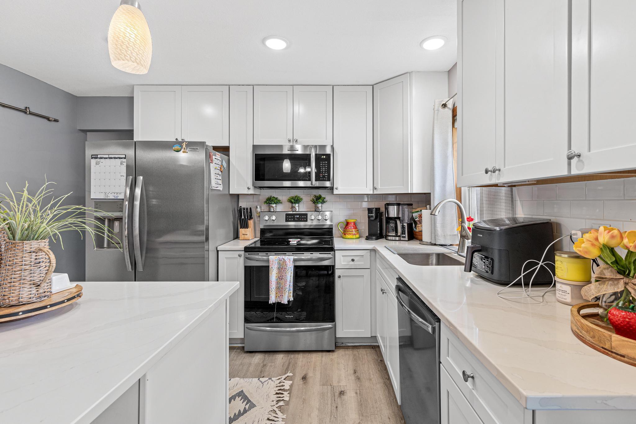 10203 Raven Street NW-9.jpg
