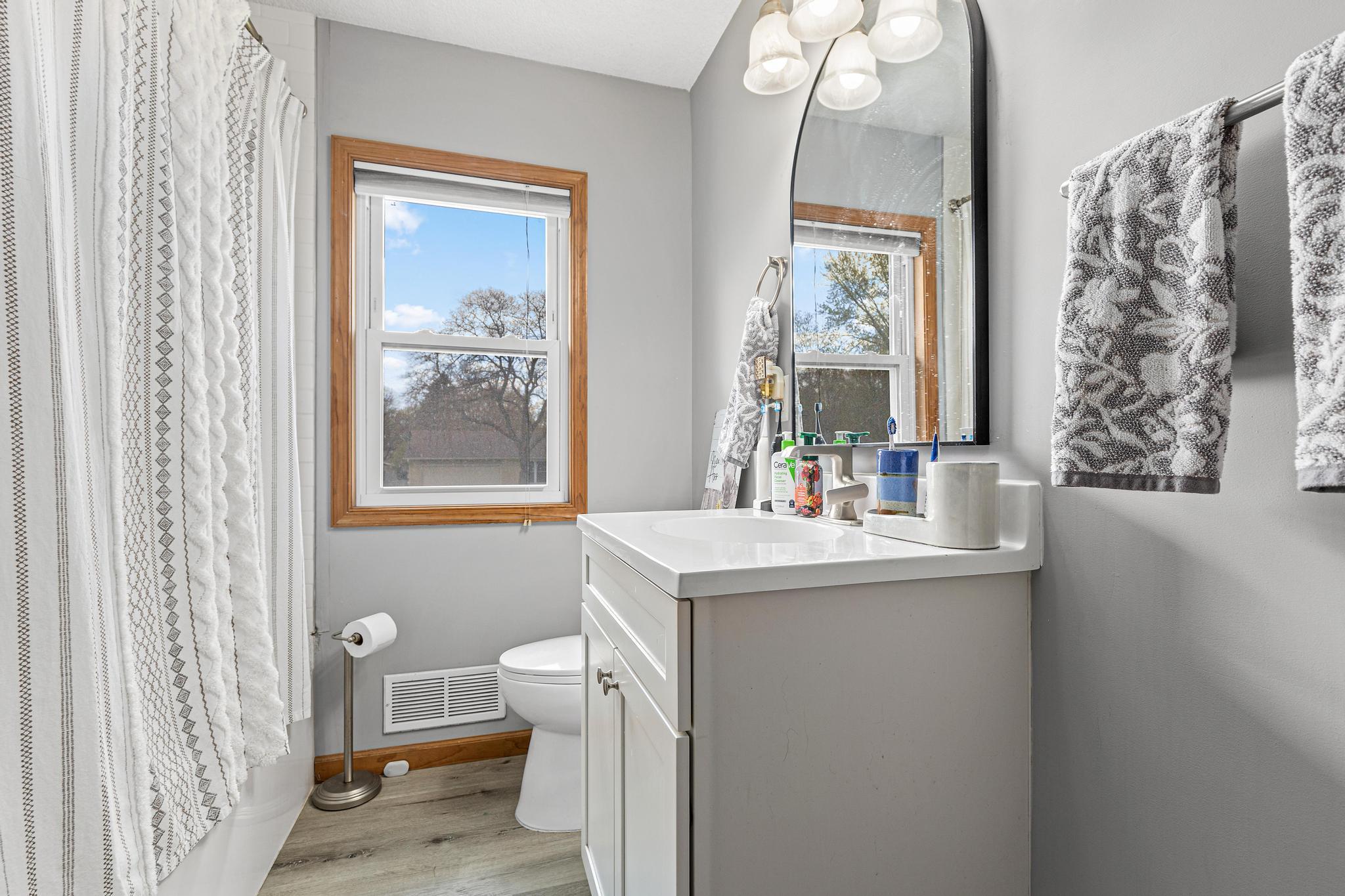 10203 Raven Street NW-24.jpg