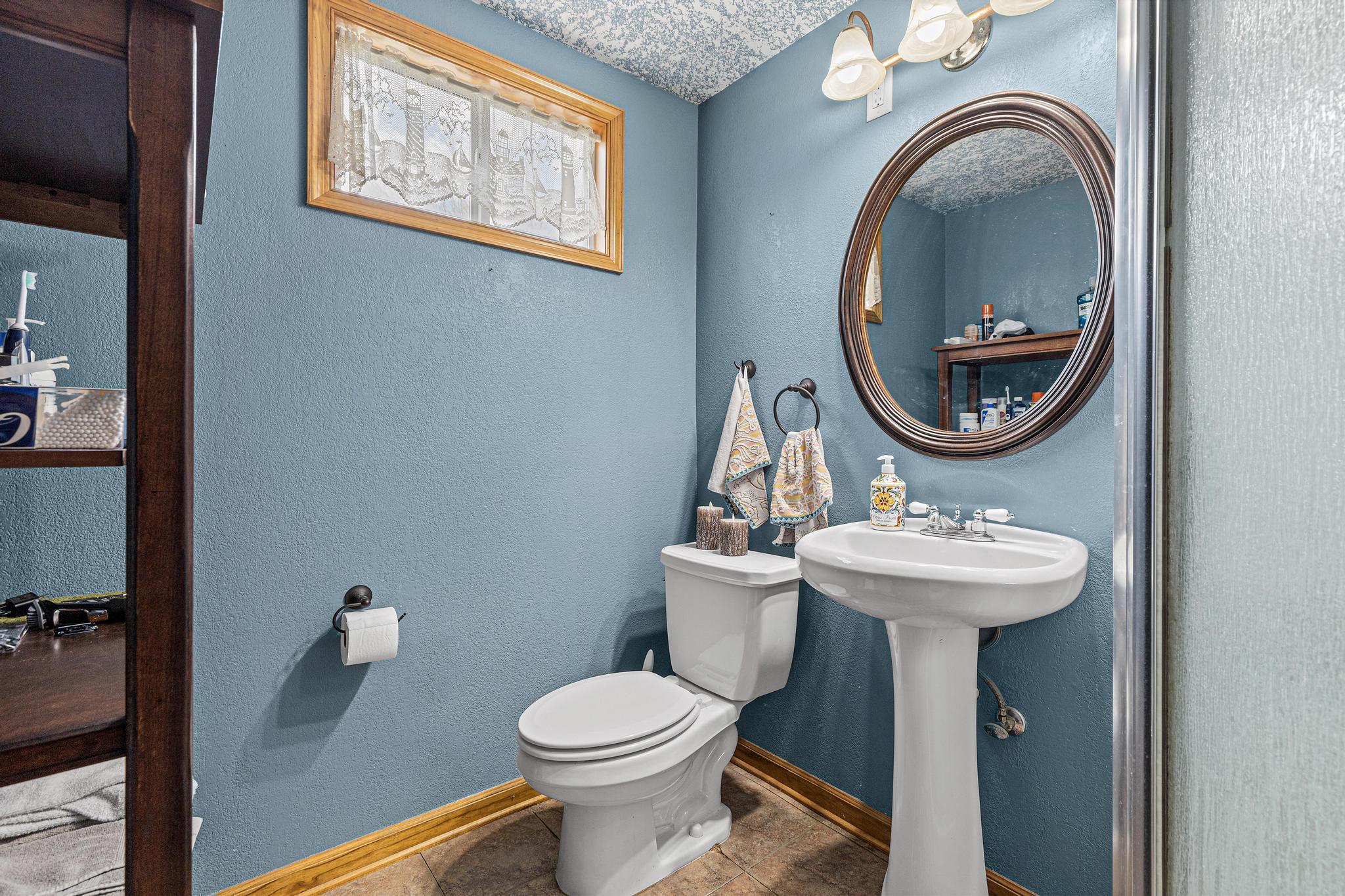 10203 Raven Street NW-23.jpg