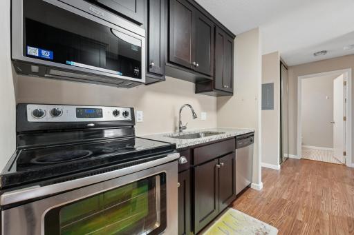 4110 Rahn Road, 115, Saint Paul, MN 55122