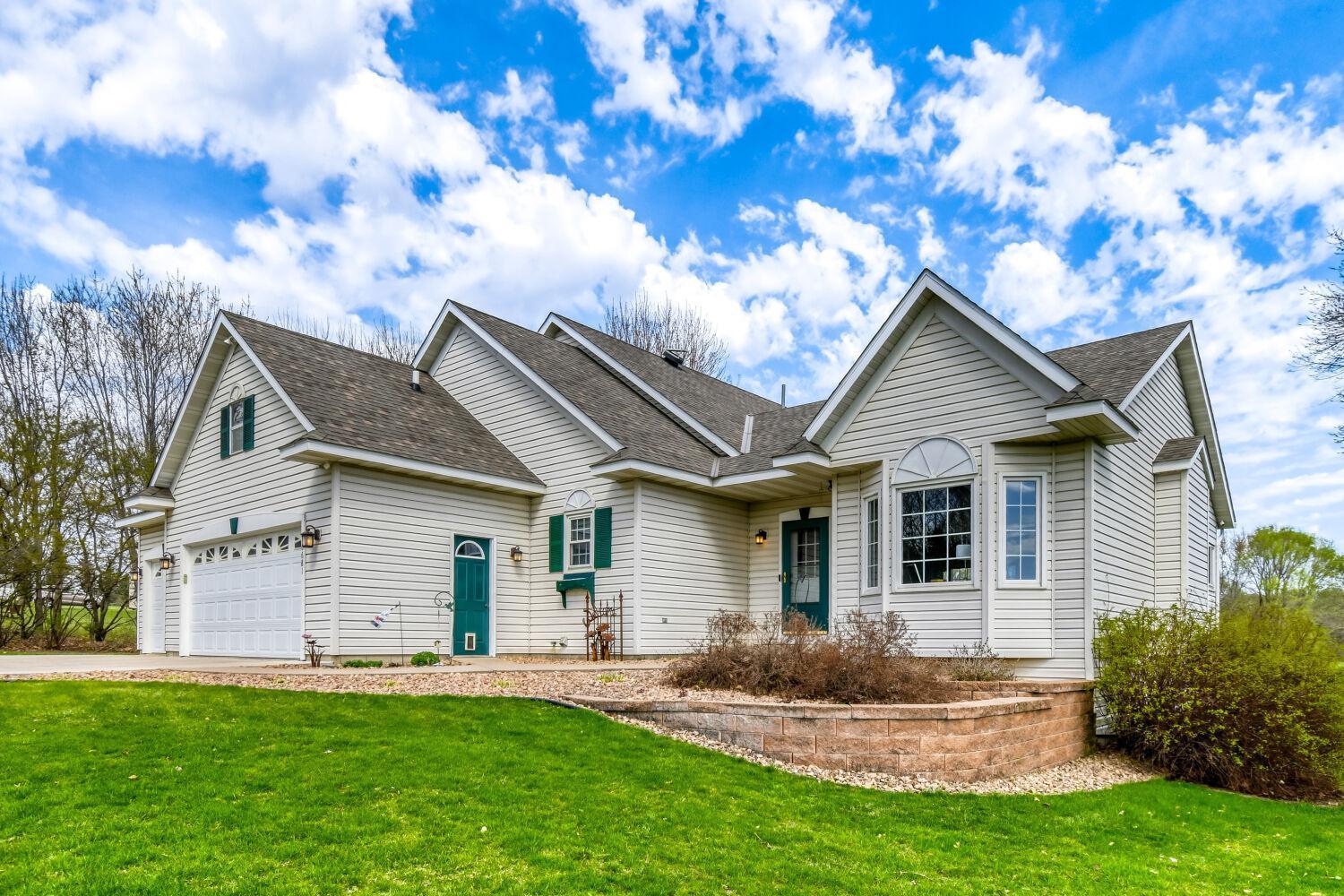 Side front angle of the home