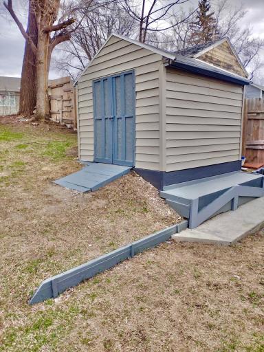 802 Valley Avenue, Albert Lea, MN 56007