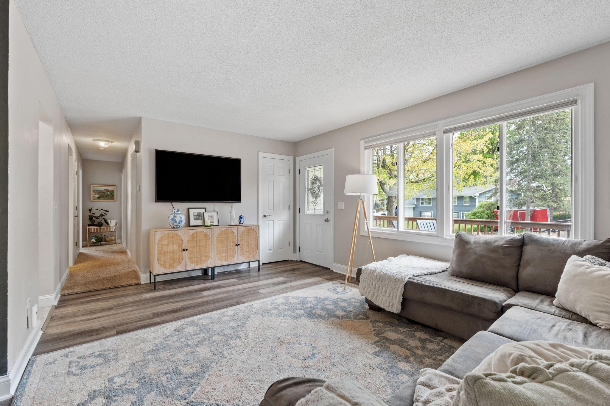 21-web-or-mls-2193 Cedar Ln-21.jpg