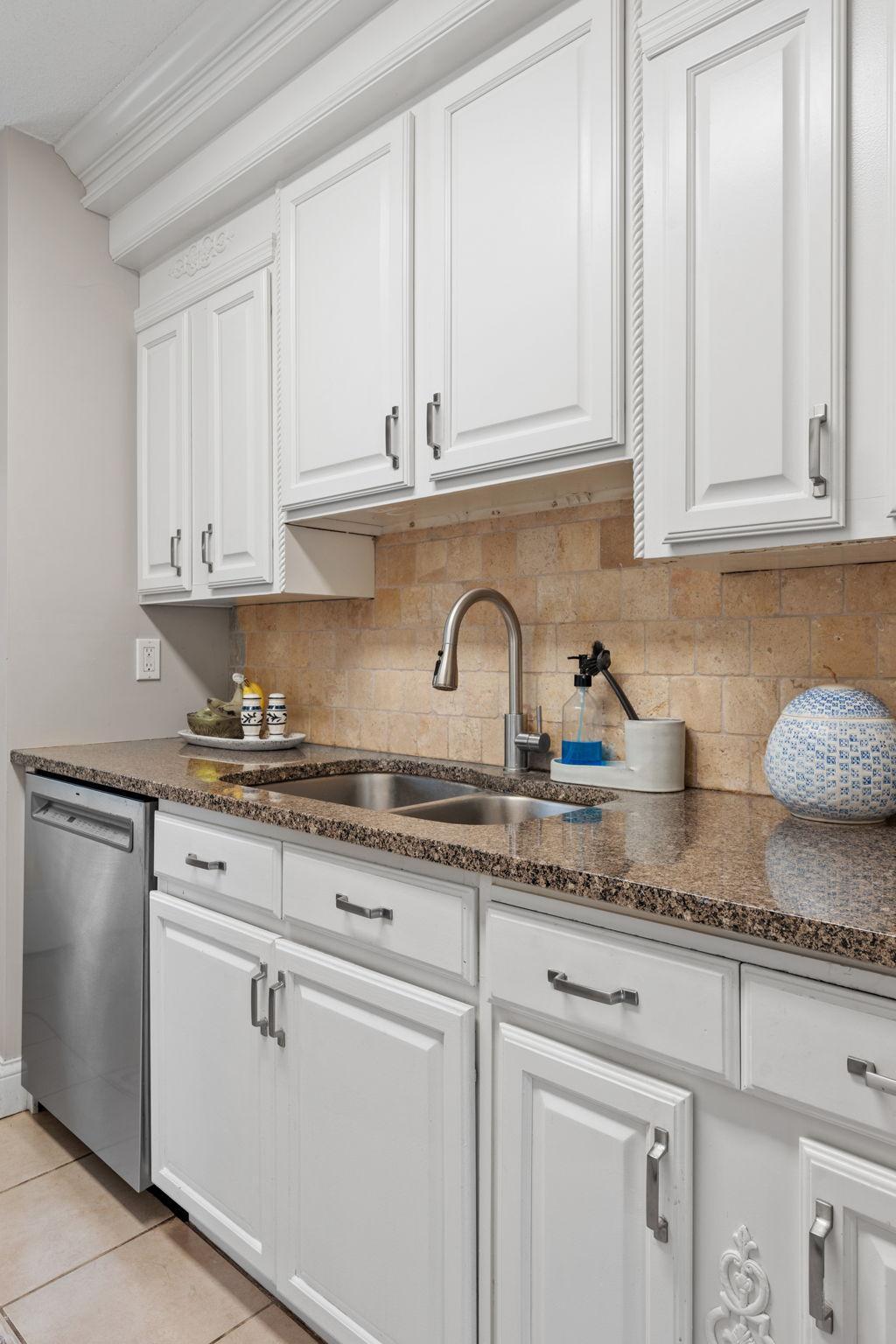 29-web-or-mls-2193 Cedar Ln-29.jpg