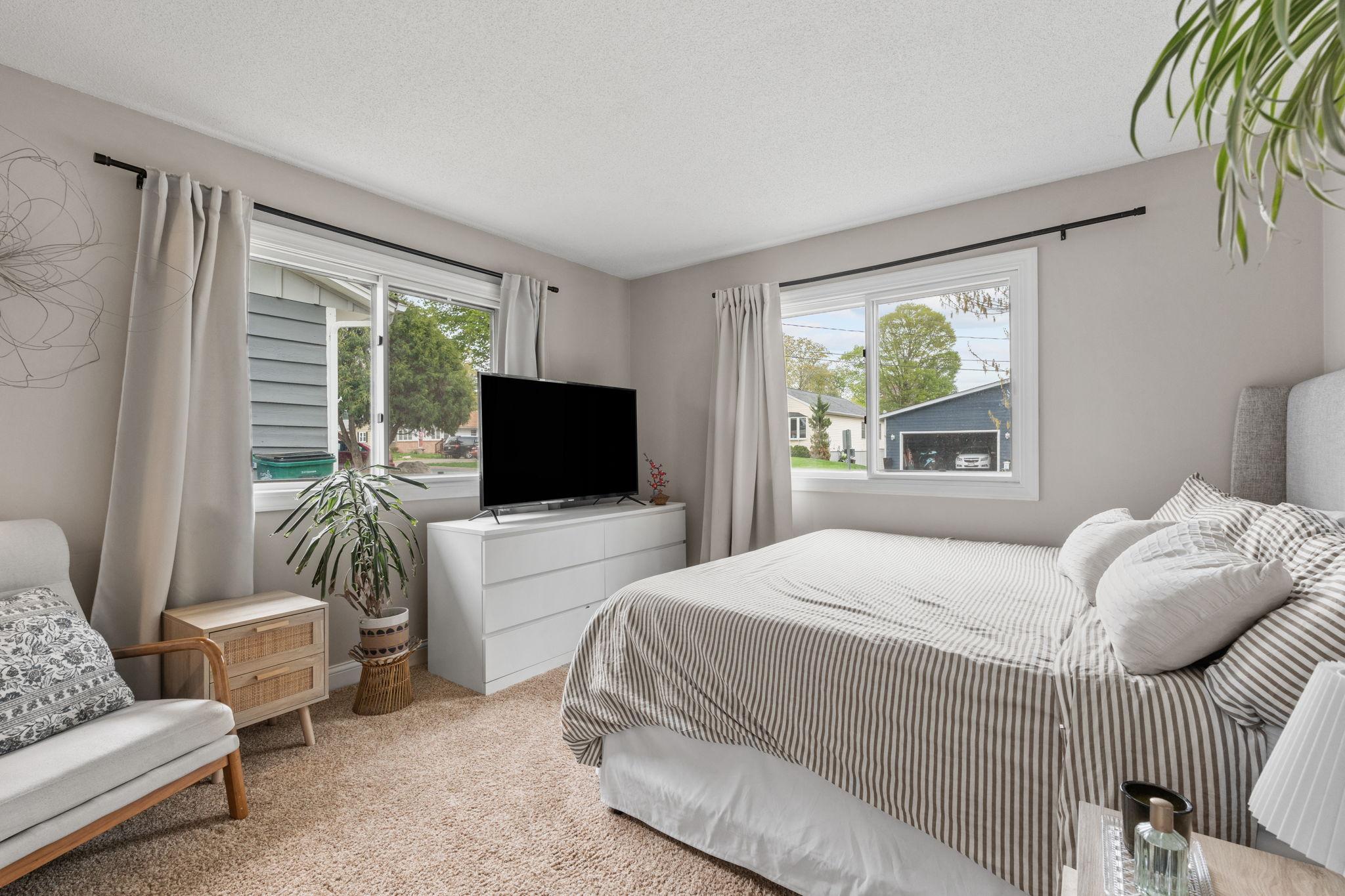 34-web-or-mls-2193 Cedar Ln-34.jpg