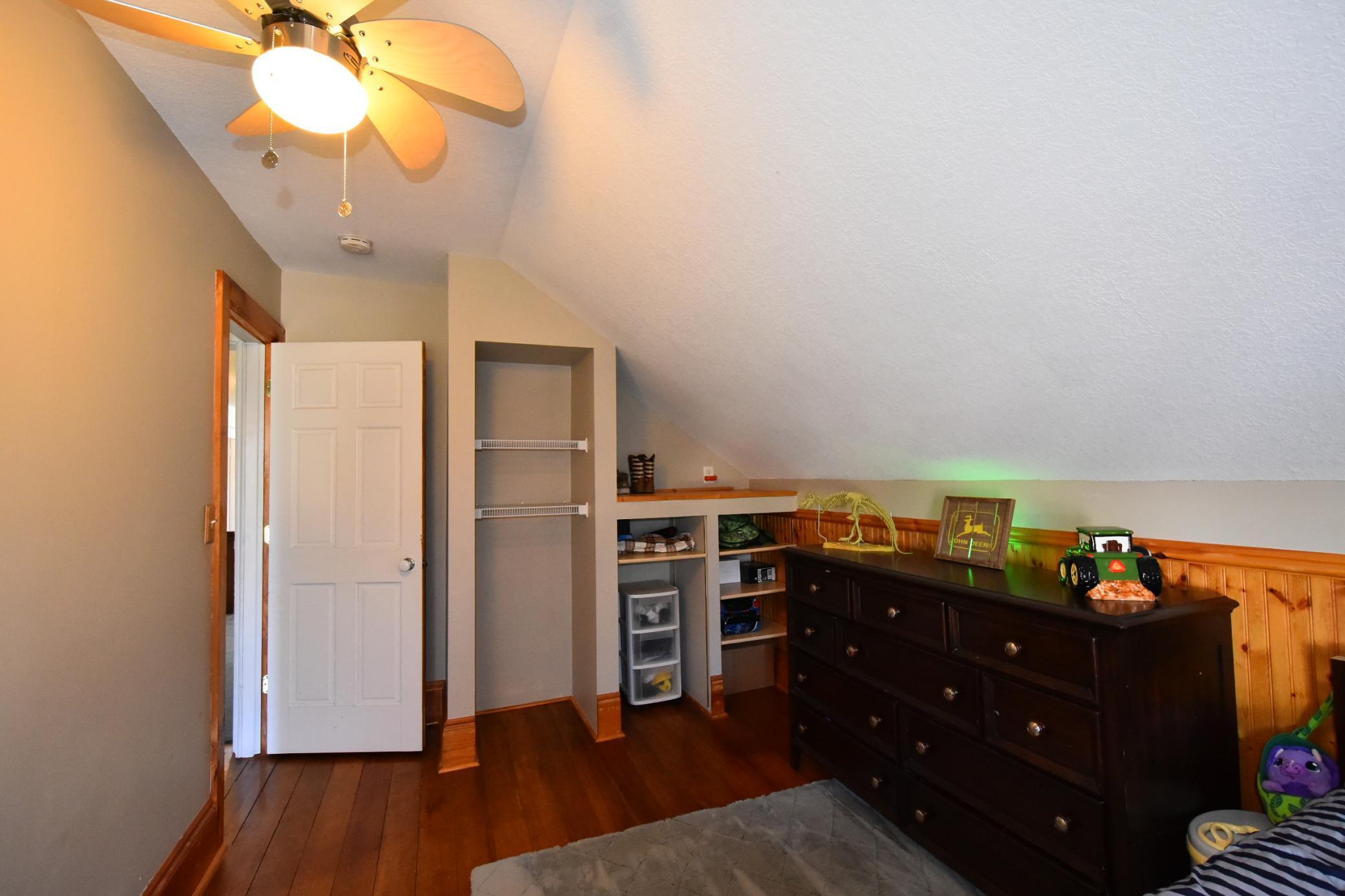 3rd bedroom-2nd story