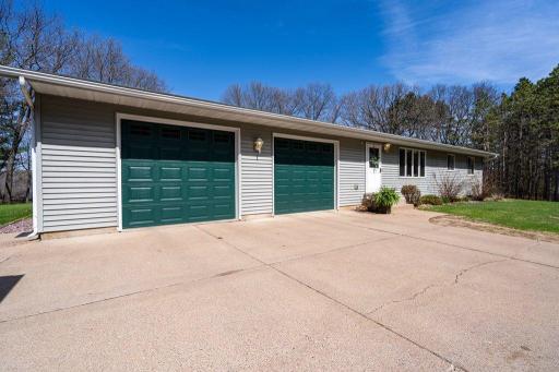 4437 Old Wells Road, Eau Claire, WI 54703