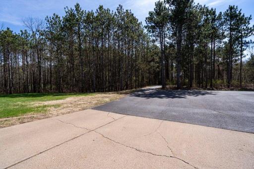 4437 Old Wells Road, Eau Claire, WI 54703