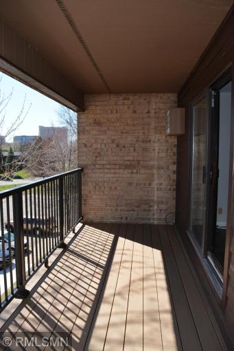 5697 Green Circle Drive, 315, Hopkins, MN 55343