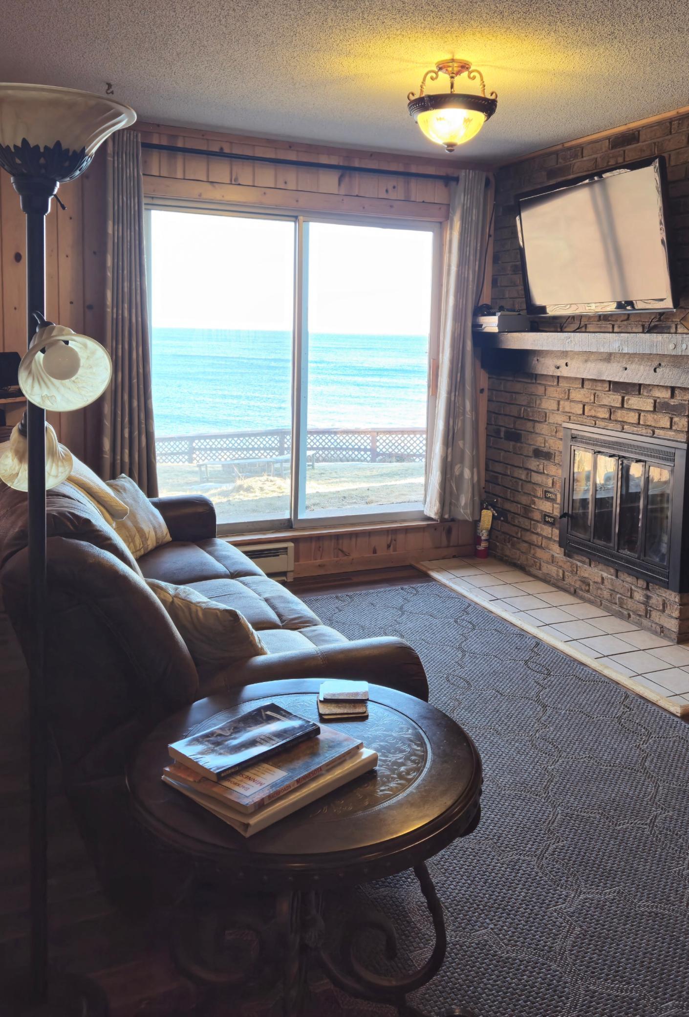 Lake Views from every window!