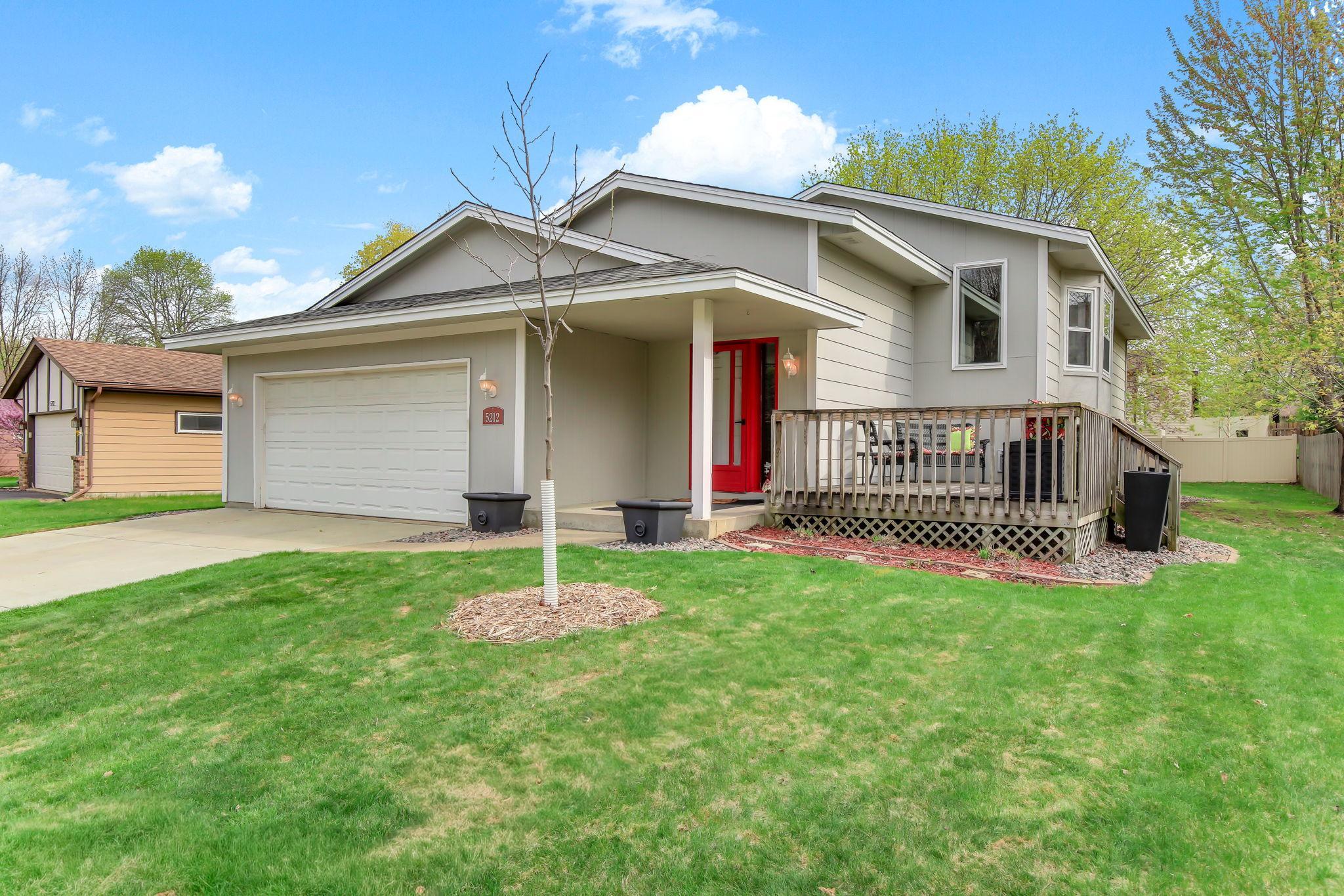 Fantastic location within the highly sought-after ISD 196, offering convenient access to parks, shopping, dining, and major commuter routes while being part of a well-established and desirable community.