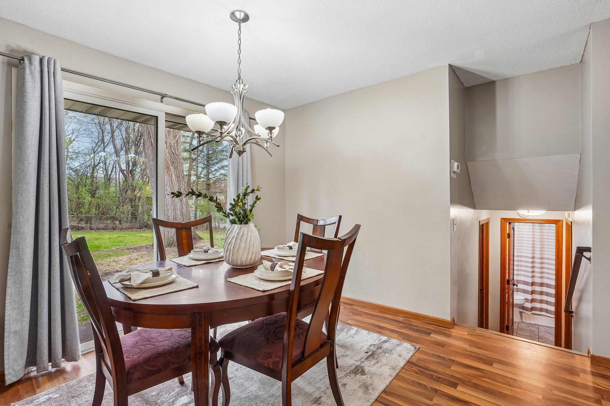 13-web-or-mls-80th Ave N-S2404-013.jpg