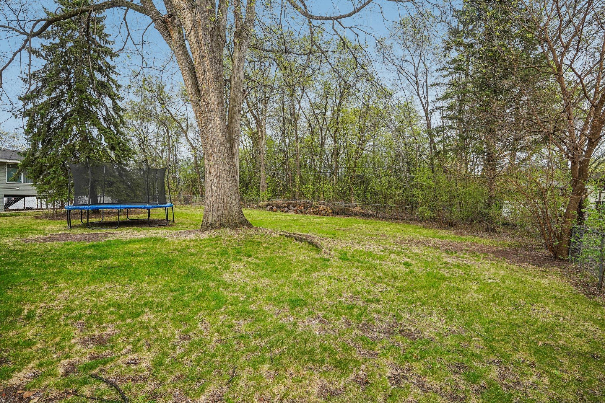 36-web-or-mls-80th Ave N-S2404-036.jpg