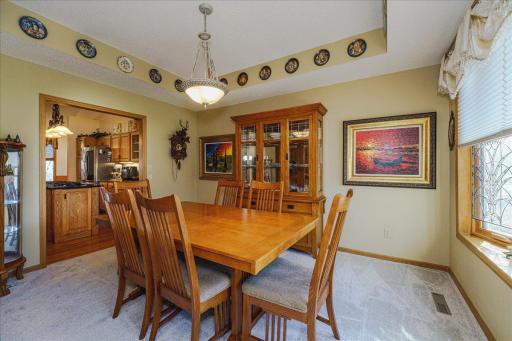 10-Formal Dining Room.jpg