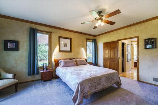 24-Primary Bedroom.jpg