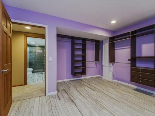 059-Bedroom 5 Closet.jpg