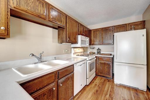 11106 Xavier Kitchen 3.jpg