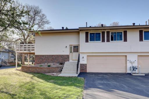 11106 Xavier Exterior Front.jpg