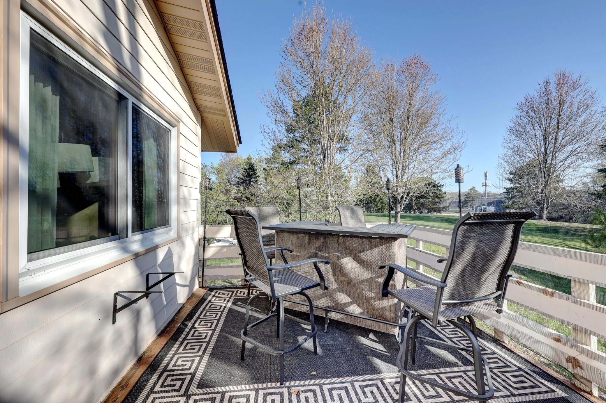 11106 Xavier Deck 2.jpg