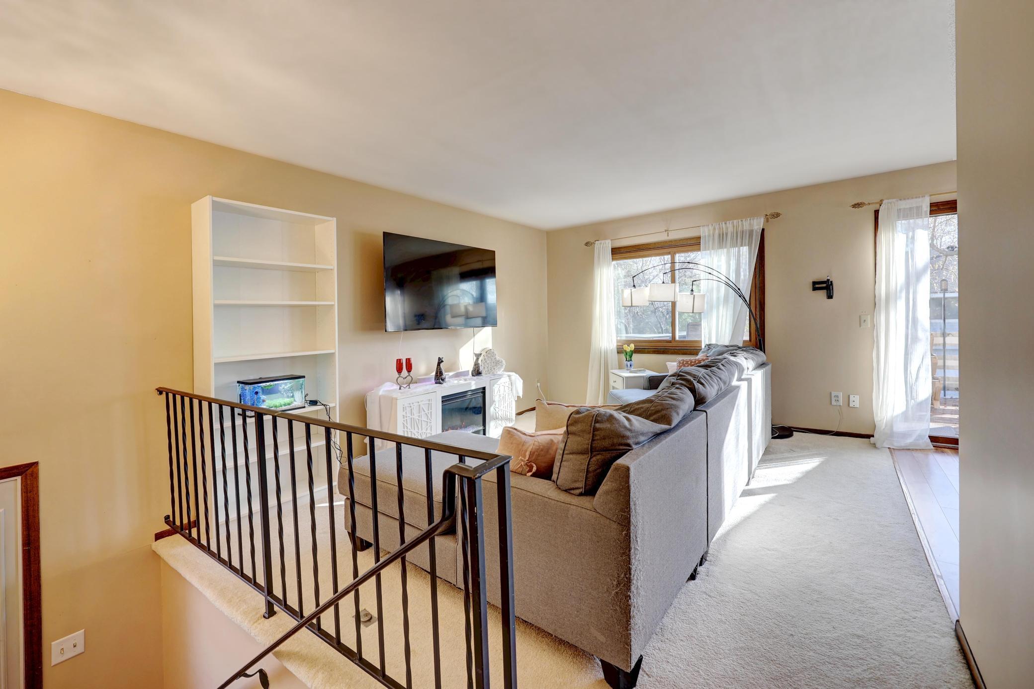 11106 Xavier Kitchen Living Room 3.jpg