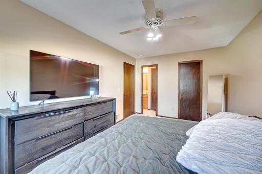 11106 Xavier Second Bedroom.jpg