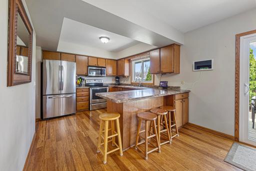 21 kitchen.jpg