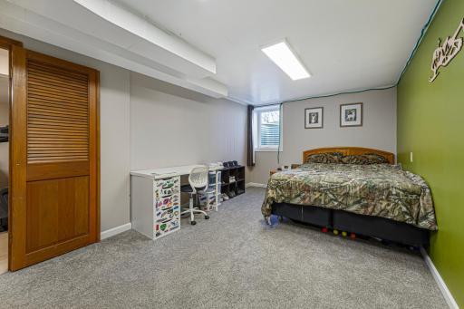 38 bedroom 5_lower.jpg