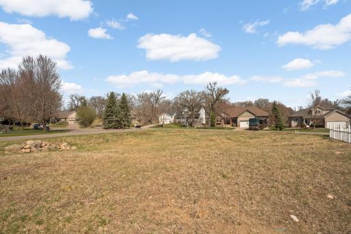 930 Shady Oak Circle, Monticello, MN 55362