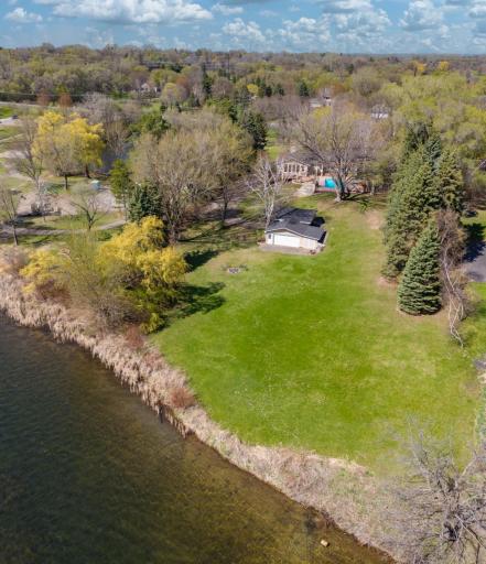 994 Wagon Wheel Trail, Saint Paul, MN 55120