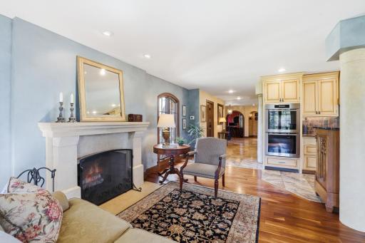994 Wagon Wheel Trail, Saint Paul, MN 55120