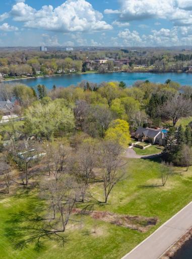 994 Wagon Wheel Trail, Saint Paul, MN 55120