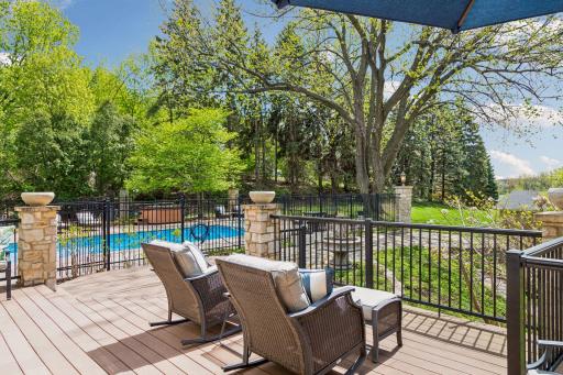994 Wagon Wheel Trail, Saint Paul, MN 55120