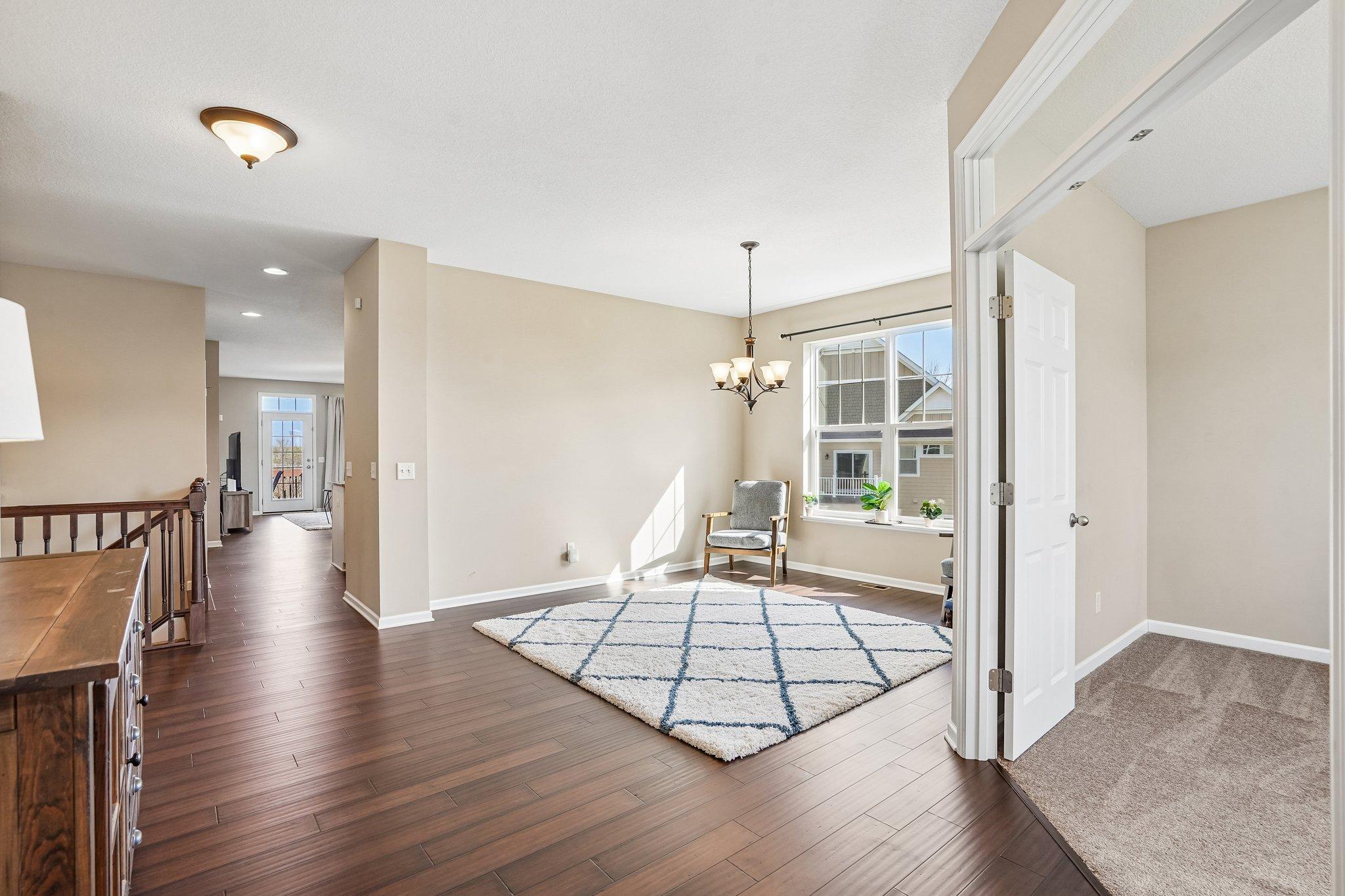 6-web-or-mls-Terra Vista Path-S2304-006.jpg