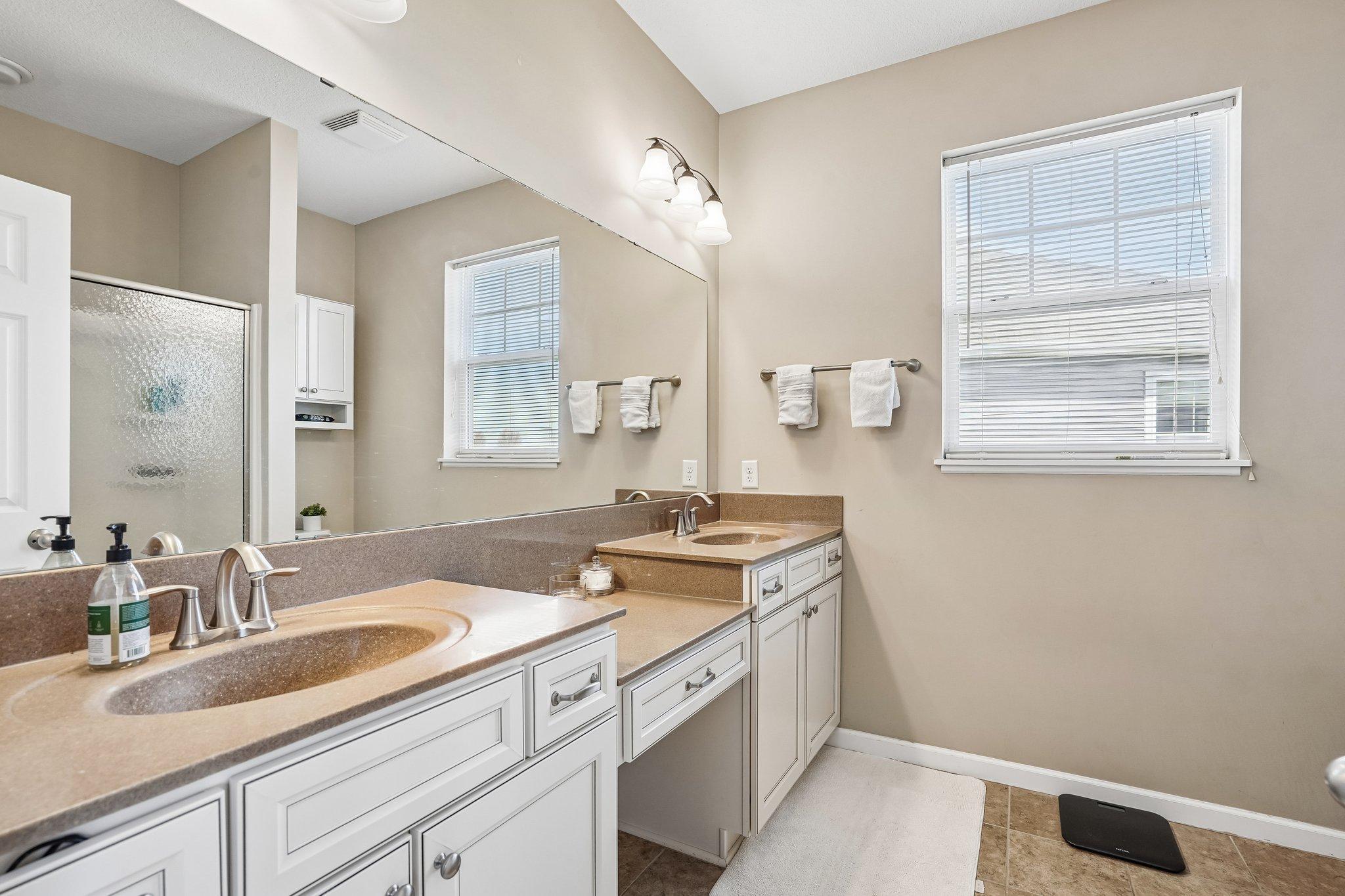 42-web-or-mls-Terra Vista Path-S2304-042.jpg