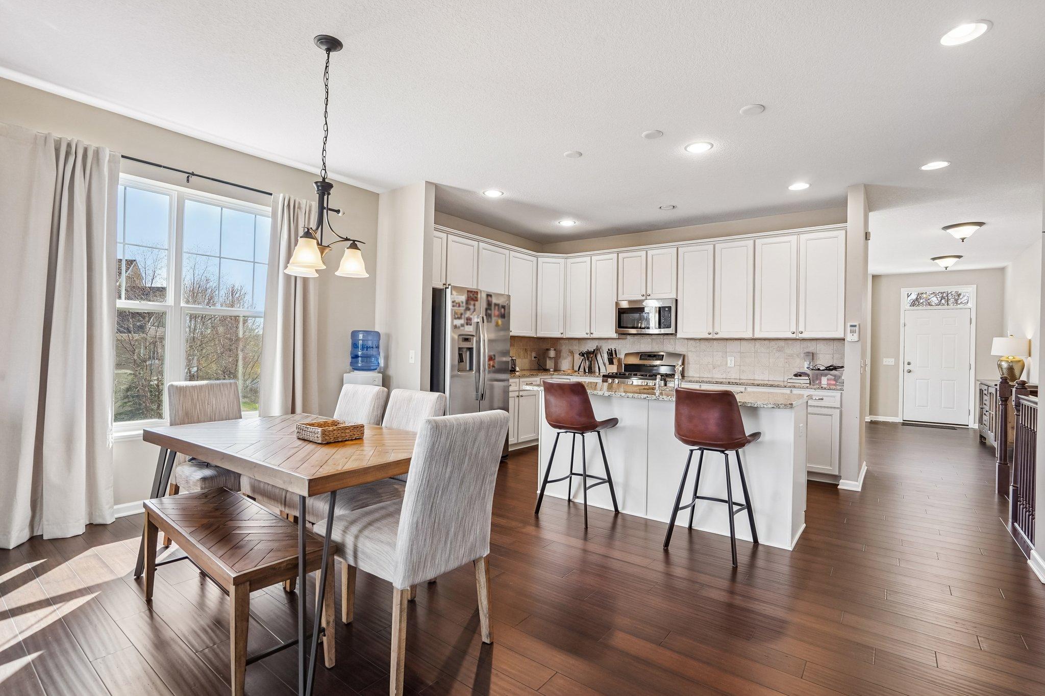 18-web-or-mls-Terra Vista Path-S2304-018.jpg