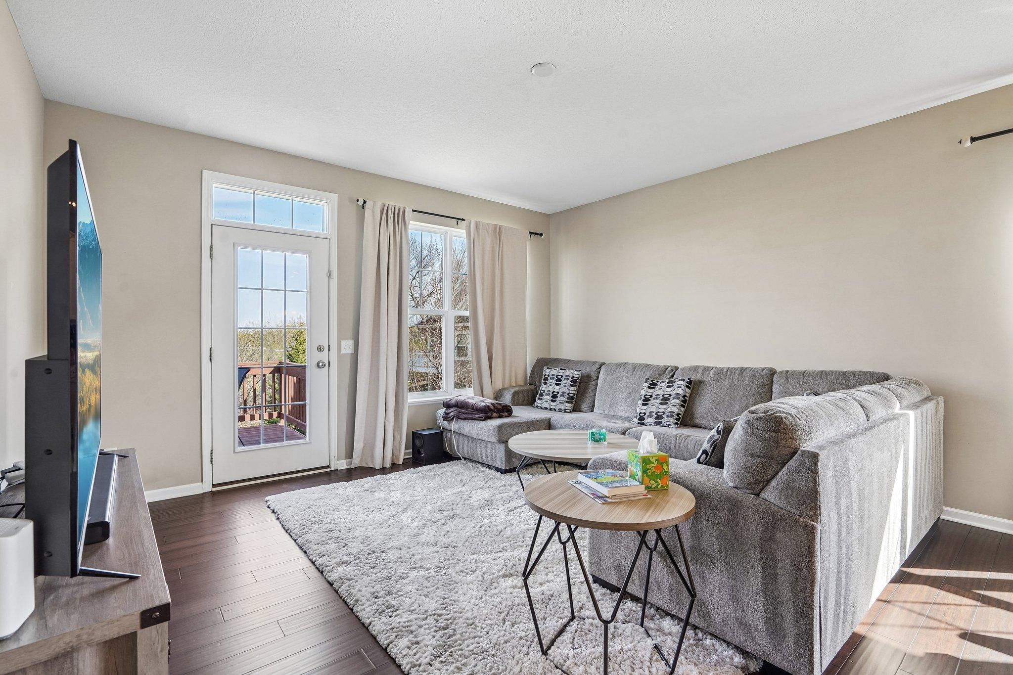 14-web-or-mls-Terra Vista Path-S2304-014.jpg