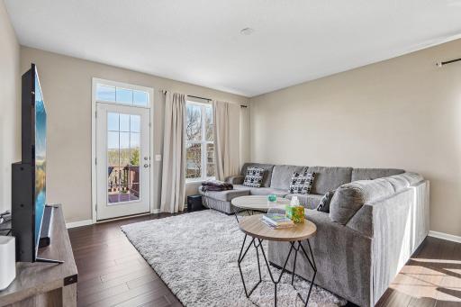 14-web-or-mls-Terra Vista Path-S2304-014.jpg