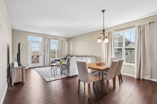 17-web-or-mls-Terra Vista Path-S2304-017.jpg