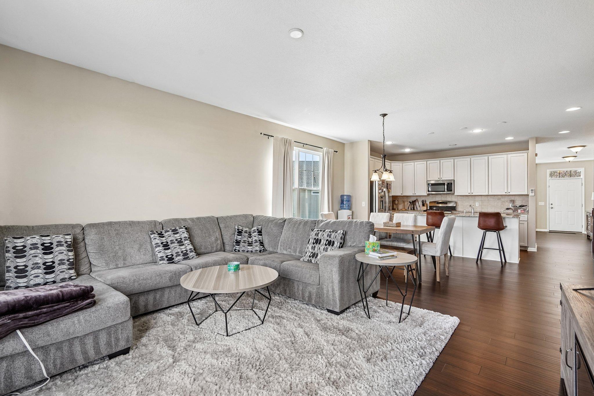 15-web-or-mls-Terra Vista Path-S2304-015.jpg