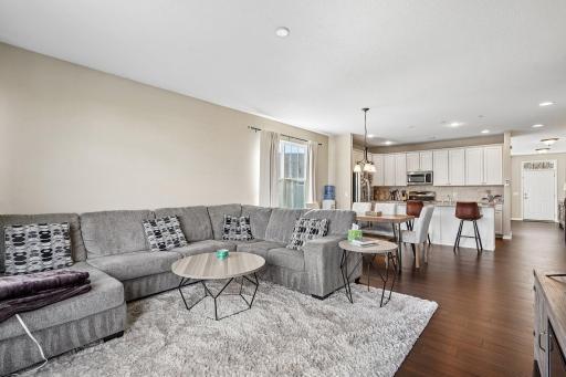 15-web-or-mls-Terra Vista Path-S2304-015.jpg