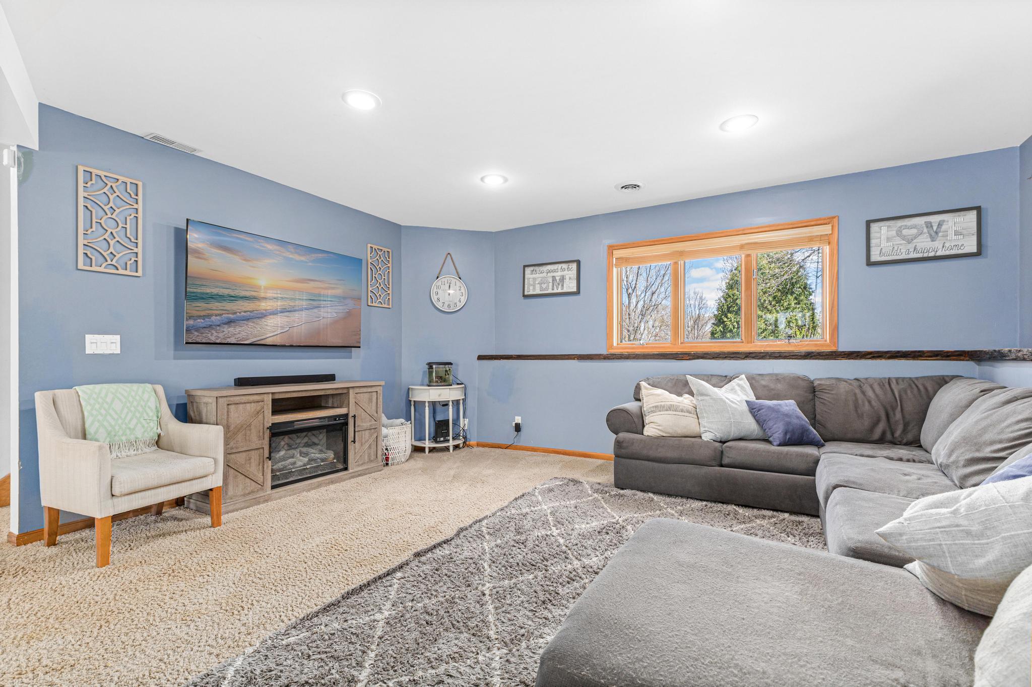 5725 157th Street N-13.jpg