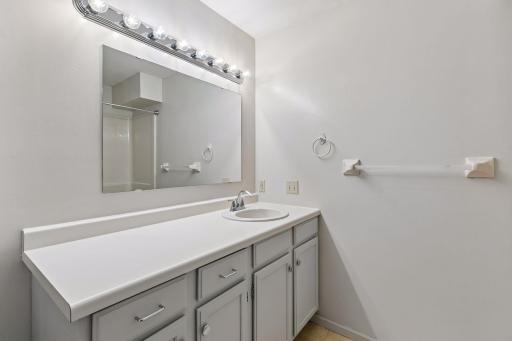 7775 Glenda Court, Apple Valley, MN 55124