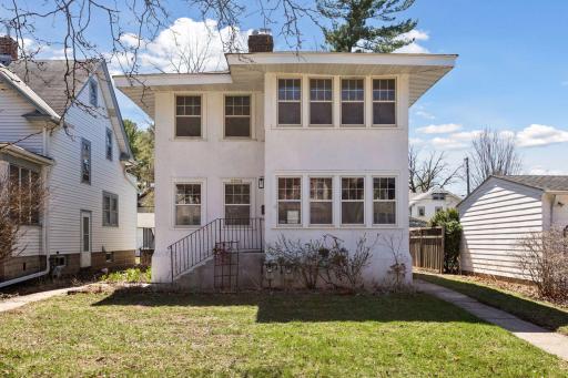 2004 Ashland Avenue, Saint Paul, MN 55104