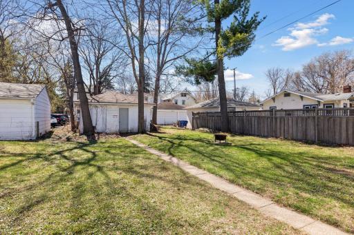 2004 Ashland Avenue, Saint Paul, MN 55104
