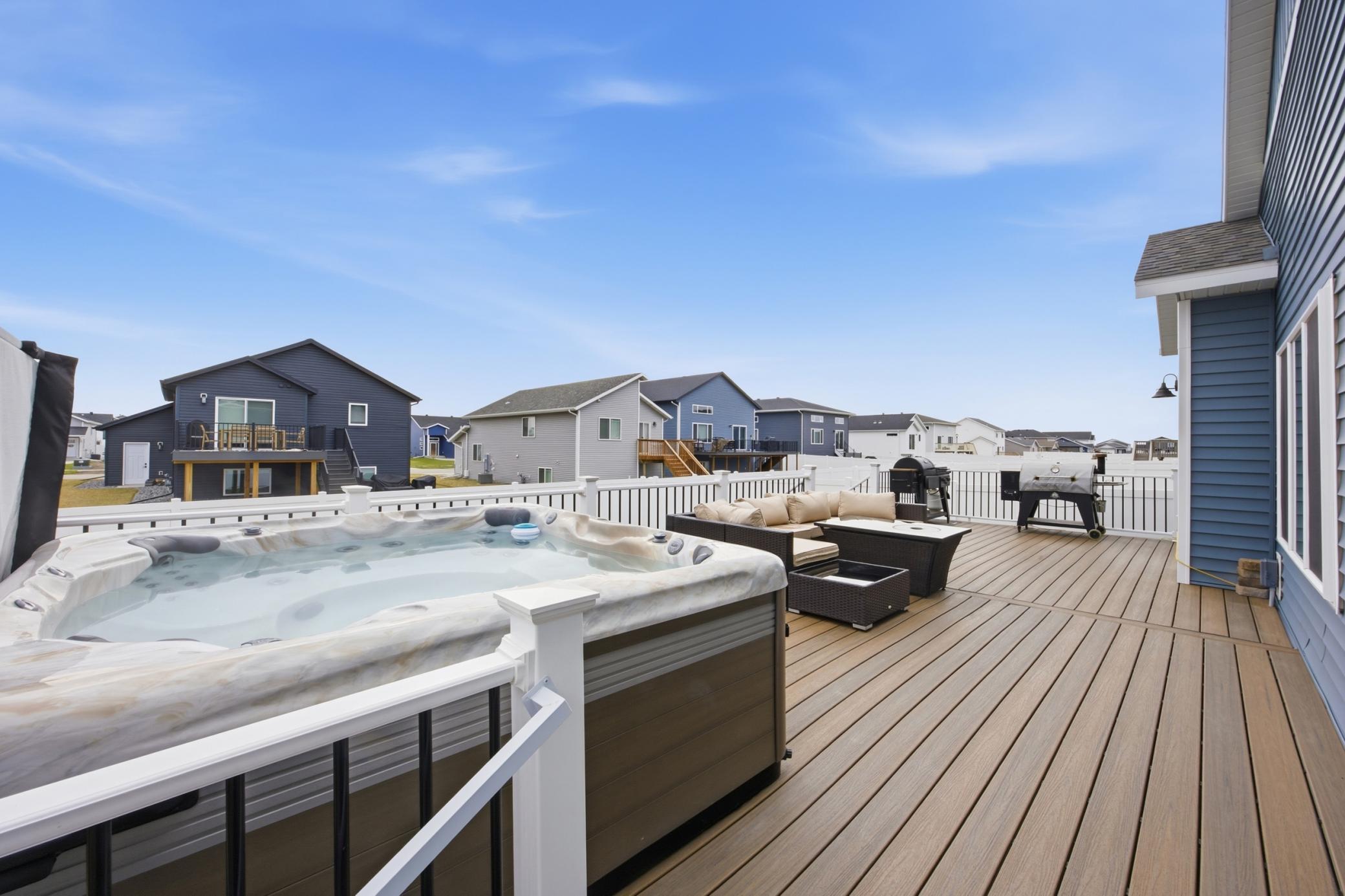 Composite Deck - Hot Tub Included