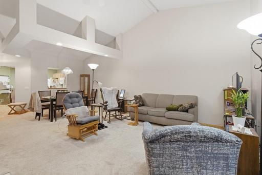 674 Lake View Drive, Saint Paul, MN 55129