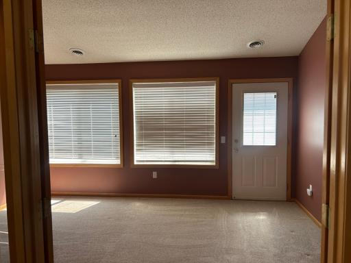 674 Lake View Drive, Saint Paul, MN 55129