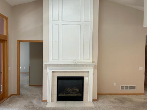 674 Lake View Drive, Saint Paul, MN 55129