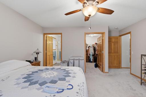 674 Lake View Drive, Saint Paul, MN 55129