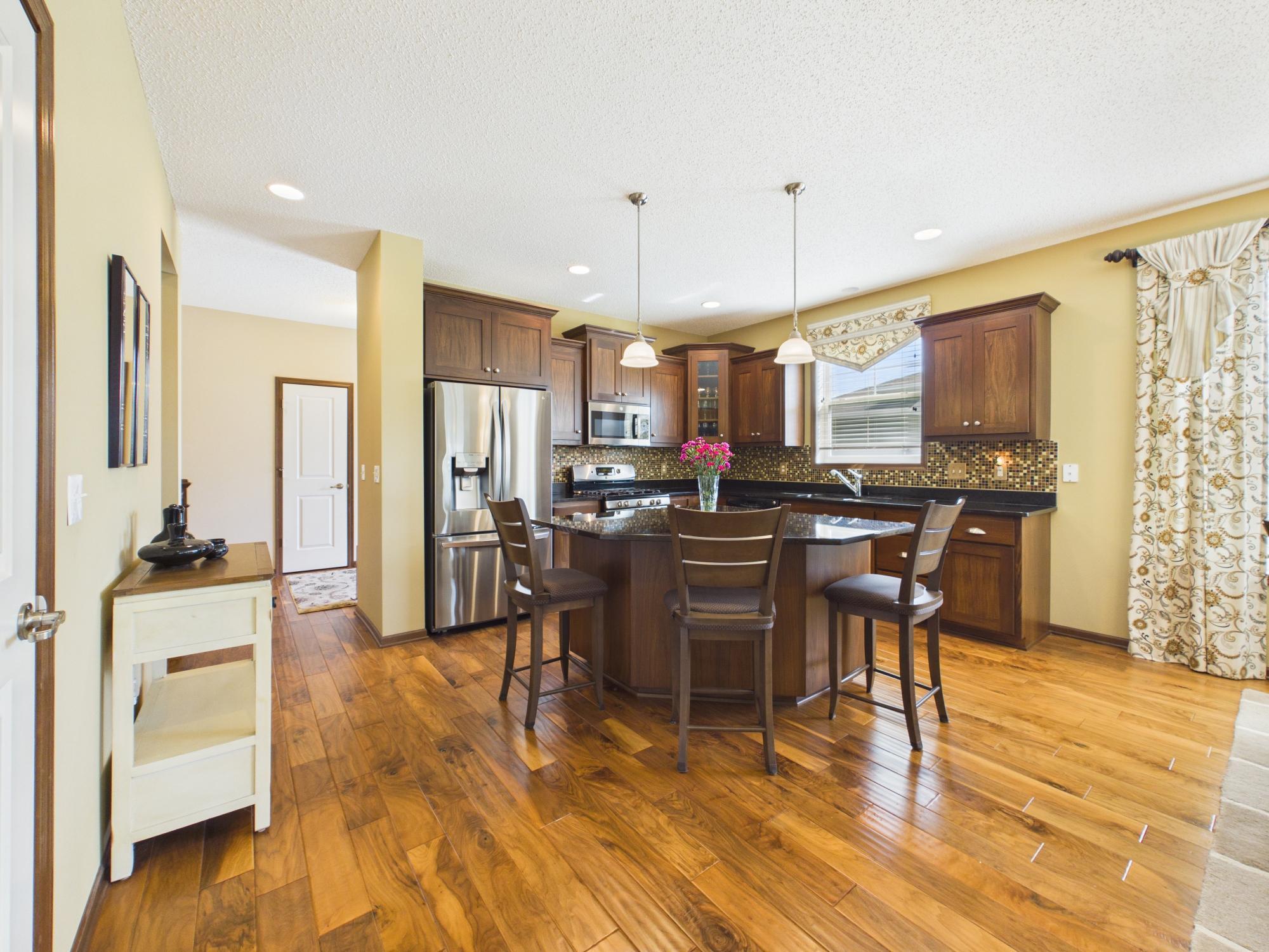 10697 Kingsfield Lane - Kitchen